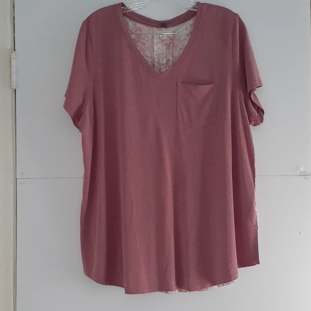 Cupio Mauve Pink Shirt Silky Back Floral Detail Top Size 1X.